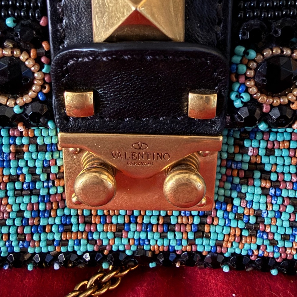 Valentino Garavani Glam Lock Beaded Rockstud Mini Bag – Rare - Picture 6 of 13